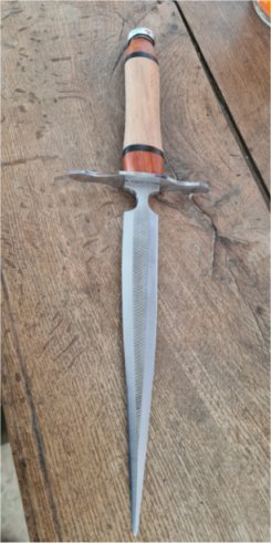 Dague du XIII siècle