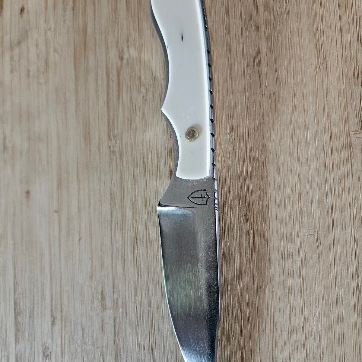 Couteau fixe de camp